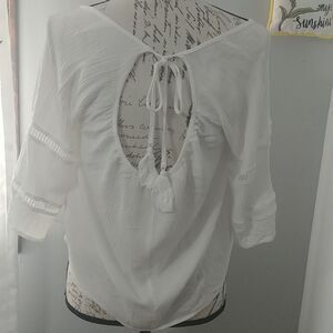White Charlotte Russe Boat Neck bell sleeve open keyhole back Gauzy Summer Top S